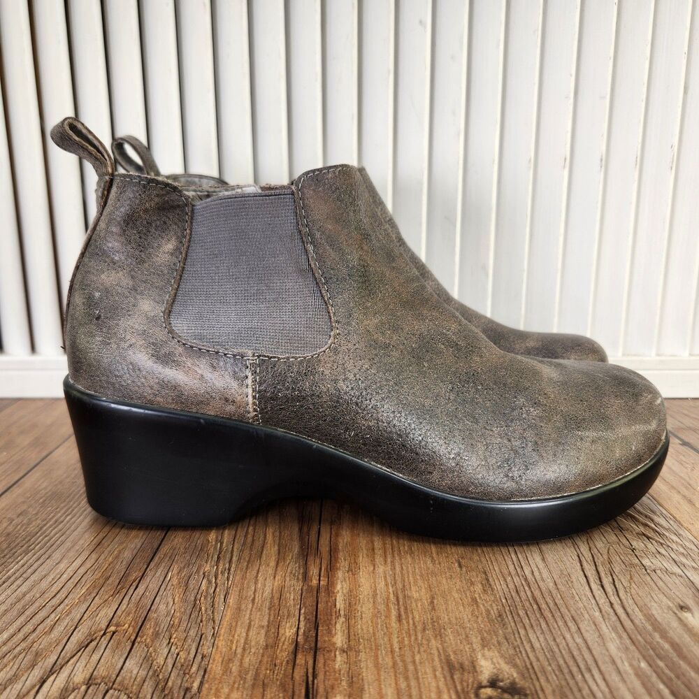 Alegria Eve Chelsea Ankle Booties Womens Sz 9 Brown Leather Wedge Pull On Boots